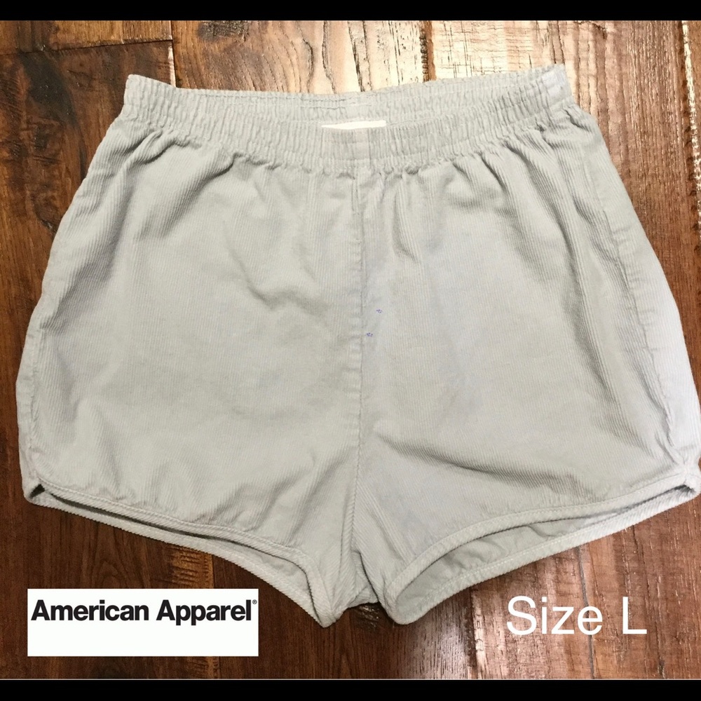 AMERICAN APPAREL High Waisted Shorts Size L